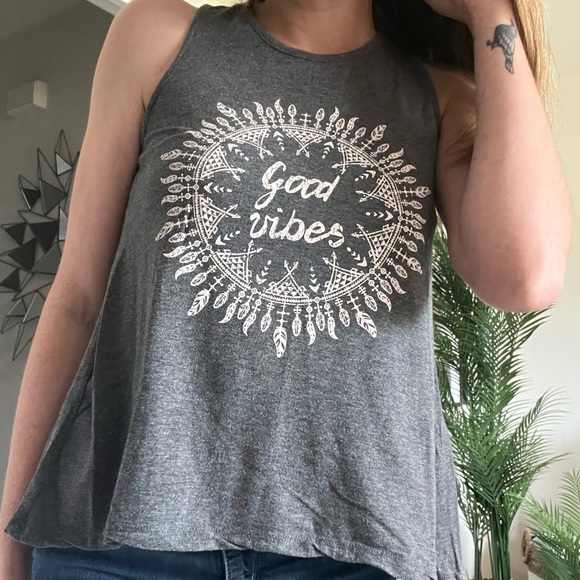 Good Vibes Razor Tank - Picture 4 of 13